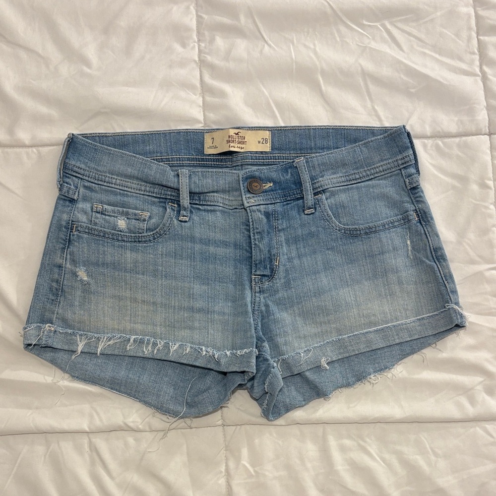 Hollister Light Wash Low Rise Short Shorts